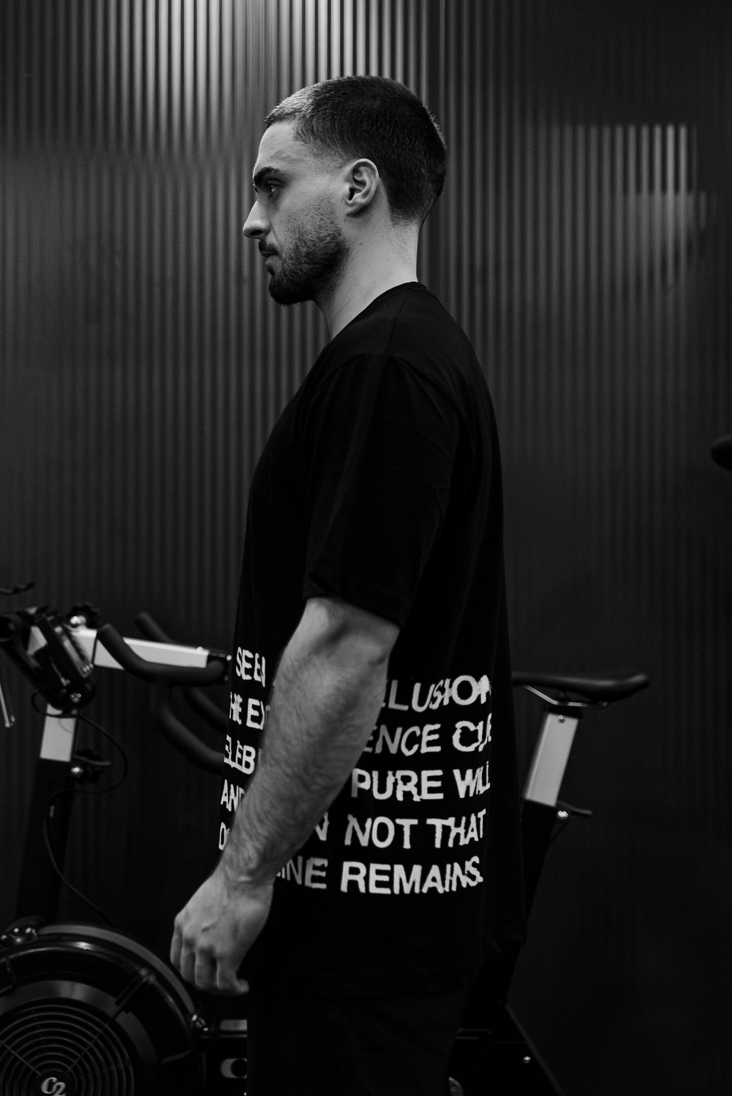 EXCELLENCE CLUB T-shirt / DELUSIONAL