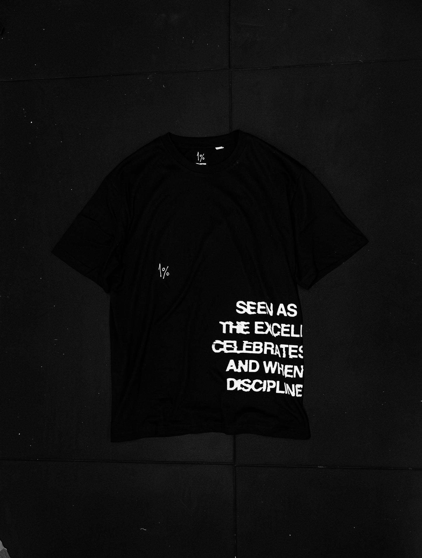 EXCELLENCE CLUB T-shirt / DELUSIONAL